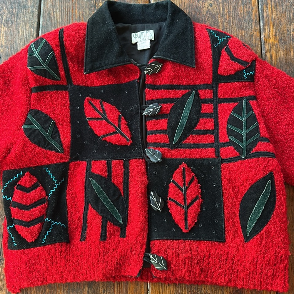 Vintage 1980s Leaf Pattern acrylic and suede leather cardigan by Minnie’s Closet - Picture 2 of 10